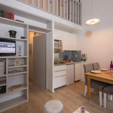 Sleeps 4 Apartament